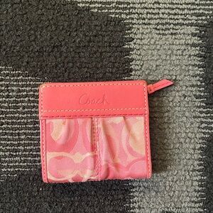 RARE Y2K COACH PINK WALLET